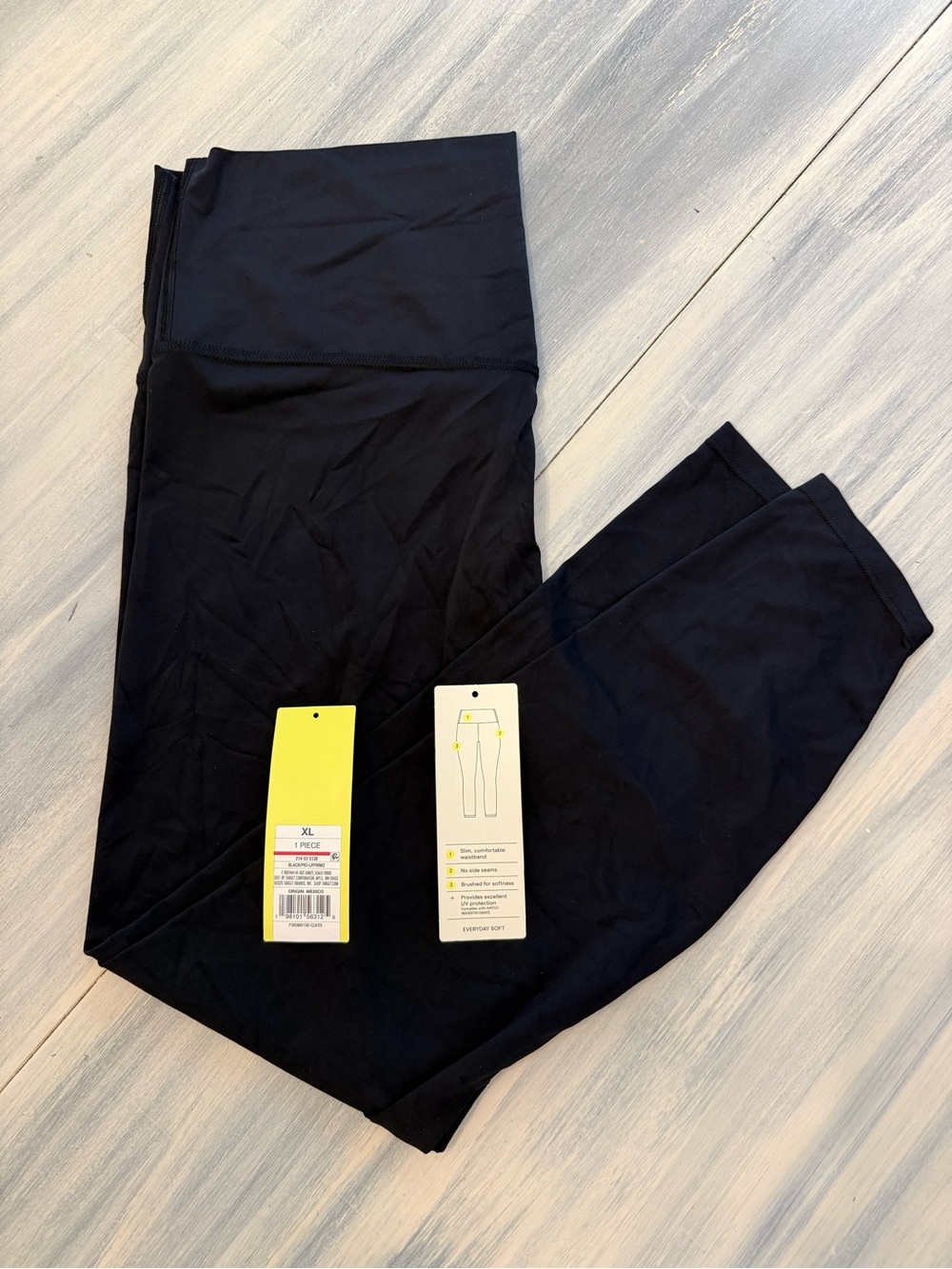 New All In Motion 7/8 Leggings Black